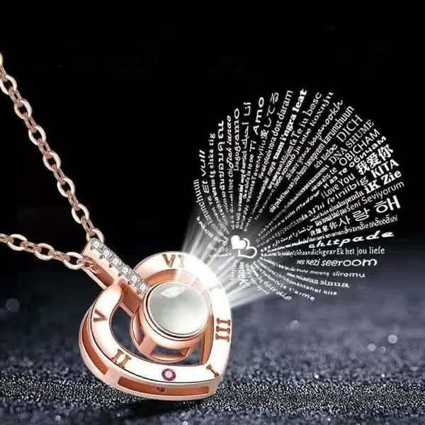 Paquete de 2: Collar "Te Amo en 100 Idiomas" con Proyección de Luz Micrograbada