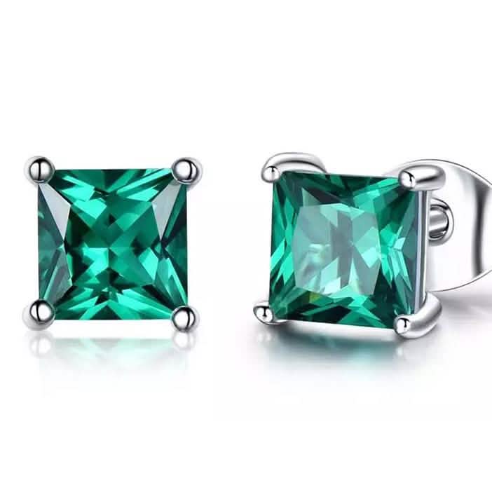 Pendientes de plata de ley de 2,00 CTTW con esmeralda de talla princesa