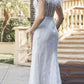 Vestido largo de lentejuelas Juliet 2402 Glitter Leaf con mangas de plumas y abertura
