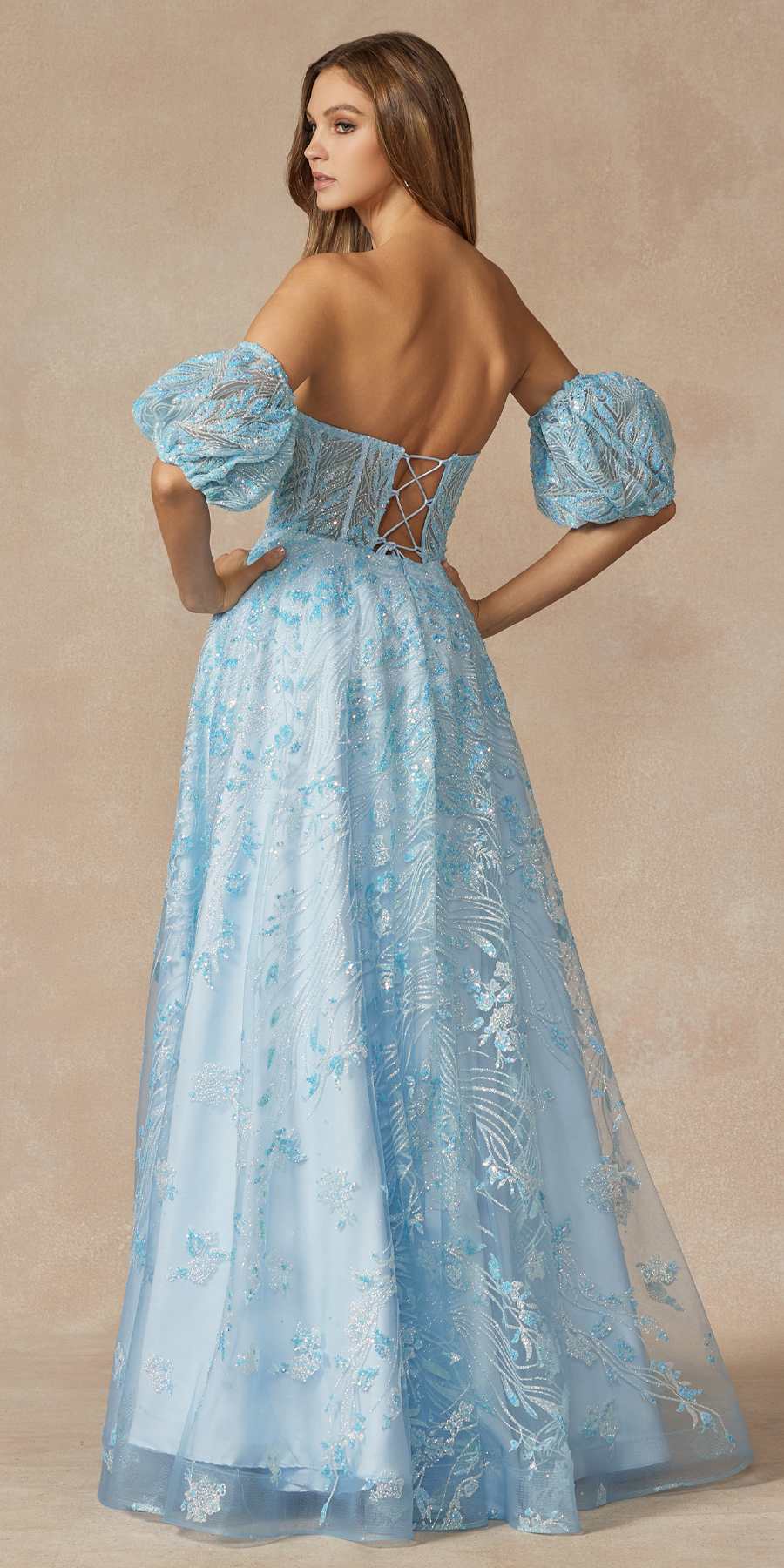 Juliet 2404 Vestido de gala de tul con lentejuelas sin tirantes y mangas abullonadas desmontables