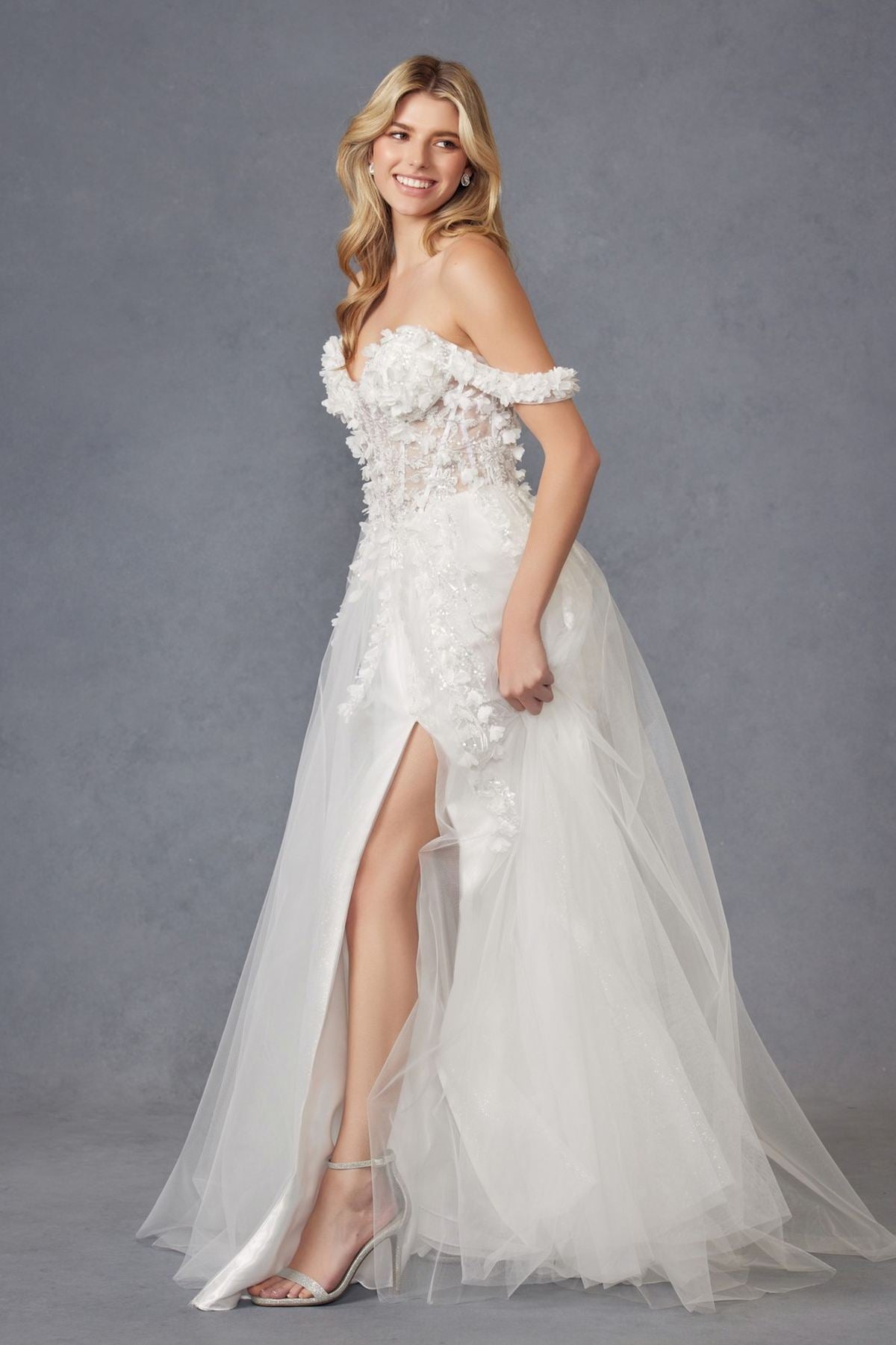 Vestido de fiesta Juliet JT2483KW sin hombros con diseño floral 3D