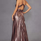 Vestido largo metálico plisado de corte A con cuello halter Juliet JT2503A