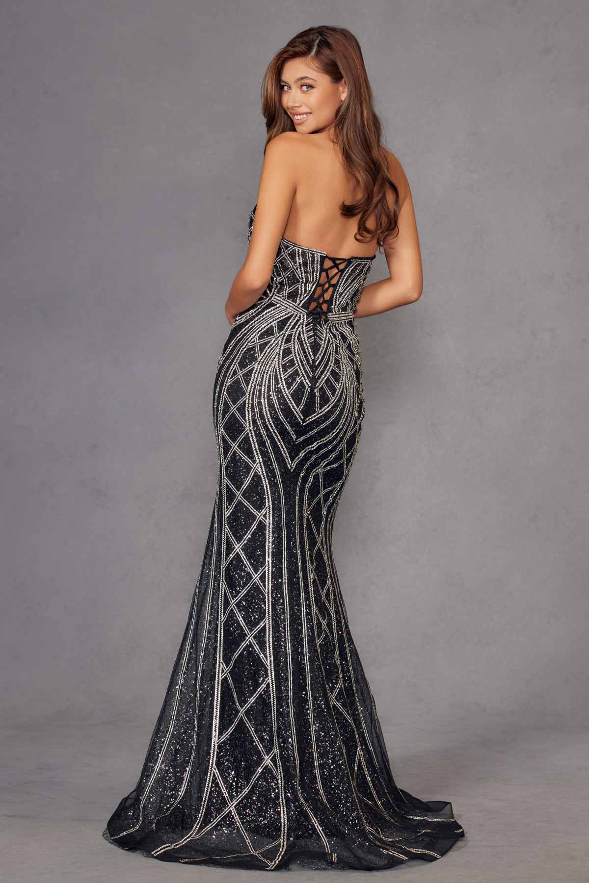 Juliet JT2525L Vestido de Noche de Lujo de Alta Gama sin Tirantes y Ajustado