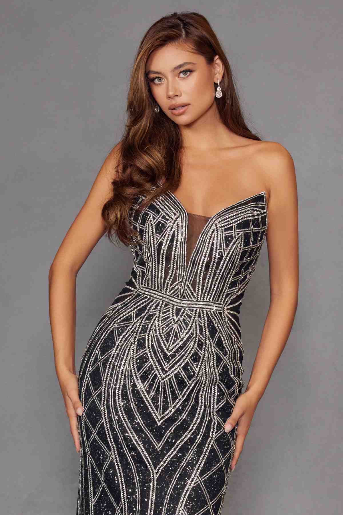 Juliet JT2525L Vestido de Noche de Lujo de Alta Gama sin Tirantes y Ajustado