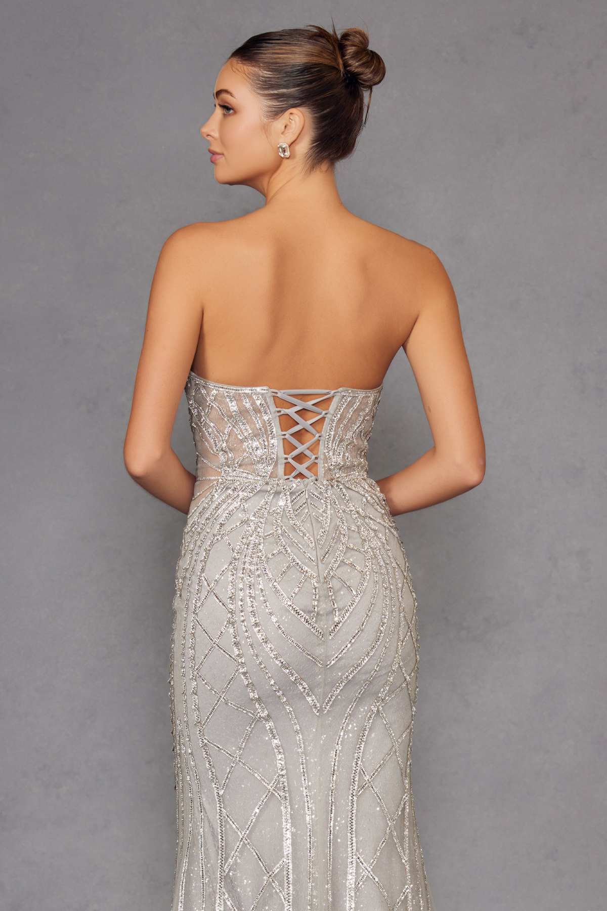 Juliet JT2525L Vestido de Noche de Lujo de Alta Gama sin Tirantes y Ajustado