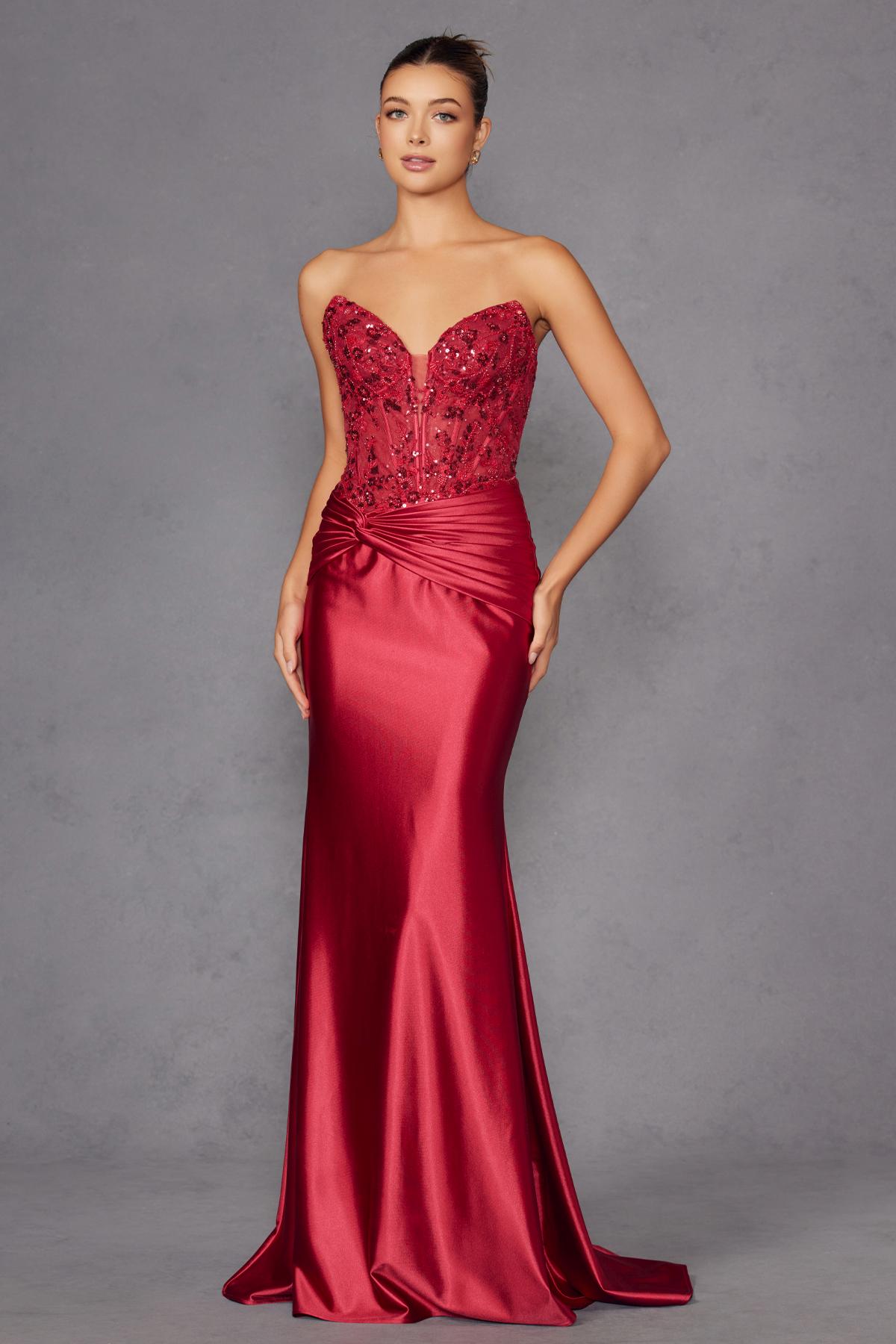 Vestido de fiesta de raso con corsé deshuesado, escote corazón y sin tirantes Juliet JT2534K