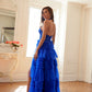 Juliet JT2556S Vestido de gala acampanado de tul con cuello halter, escote en V y abertura