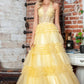 Juliet JT2556S Vestido de gala acampanado de tul con cuello halter, escote en V y abertura