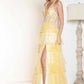 Juliet JT2556S Vestido de gala acampanado de tul con cuello halter, escote en V y abertura