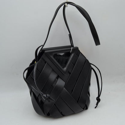 Geometric Wide Weave Bucket Bag with Triangular Top Handle