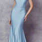 Vestido largo de sirena acentuado con pedrería Juliet 276