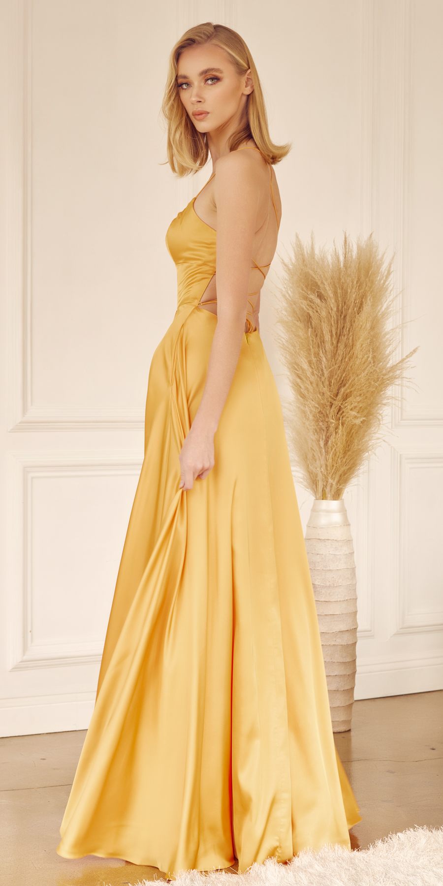 Julieta 278 – Vestido de gala formal de satén con corte A y bolsillos laterales