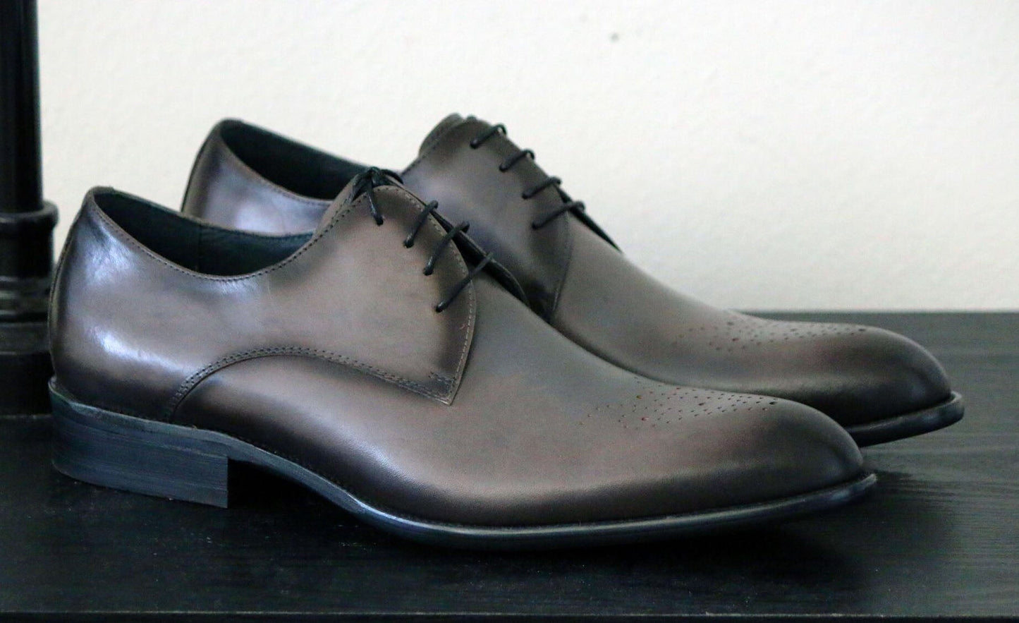 Carrucci Burnished Calfskin Belt - Grey