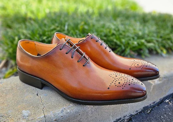 Carrucci Burnished Calfskin Oxford - Cognac