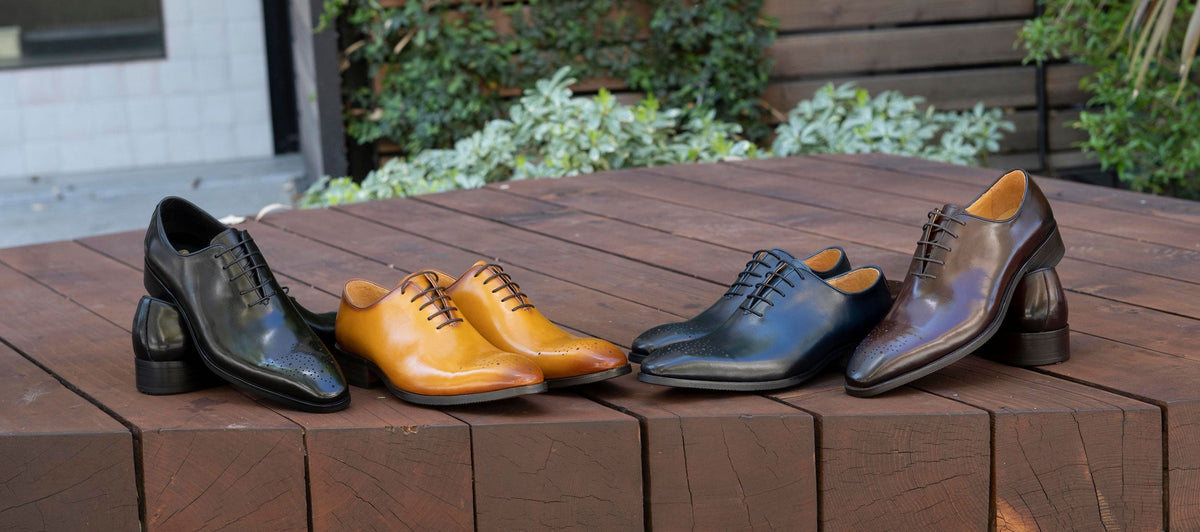 Carrucci Burnished Calfskin Oxford - Navy