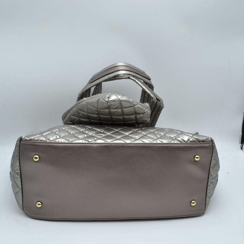 2-in-1 Large Quilted Zipper Tote with Pouch