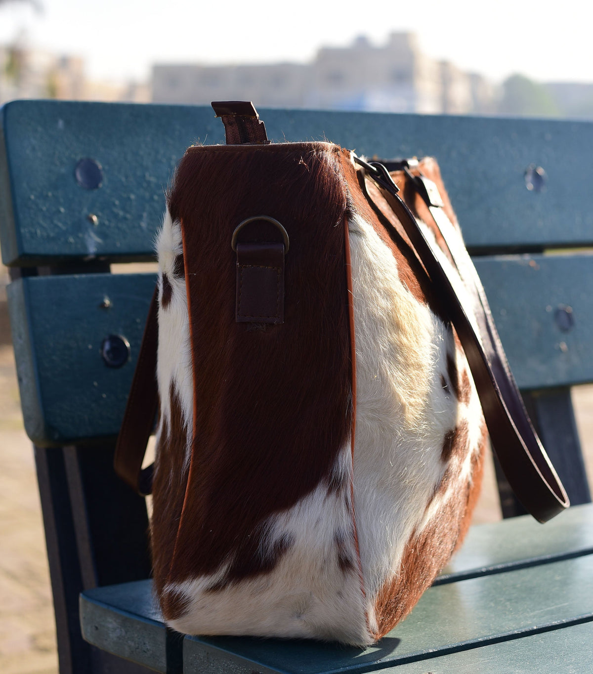 Bolso de hombro cruzado de cuero vacuno - Elegante y duradero para uso diario - Regalo perfecto para ella