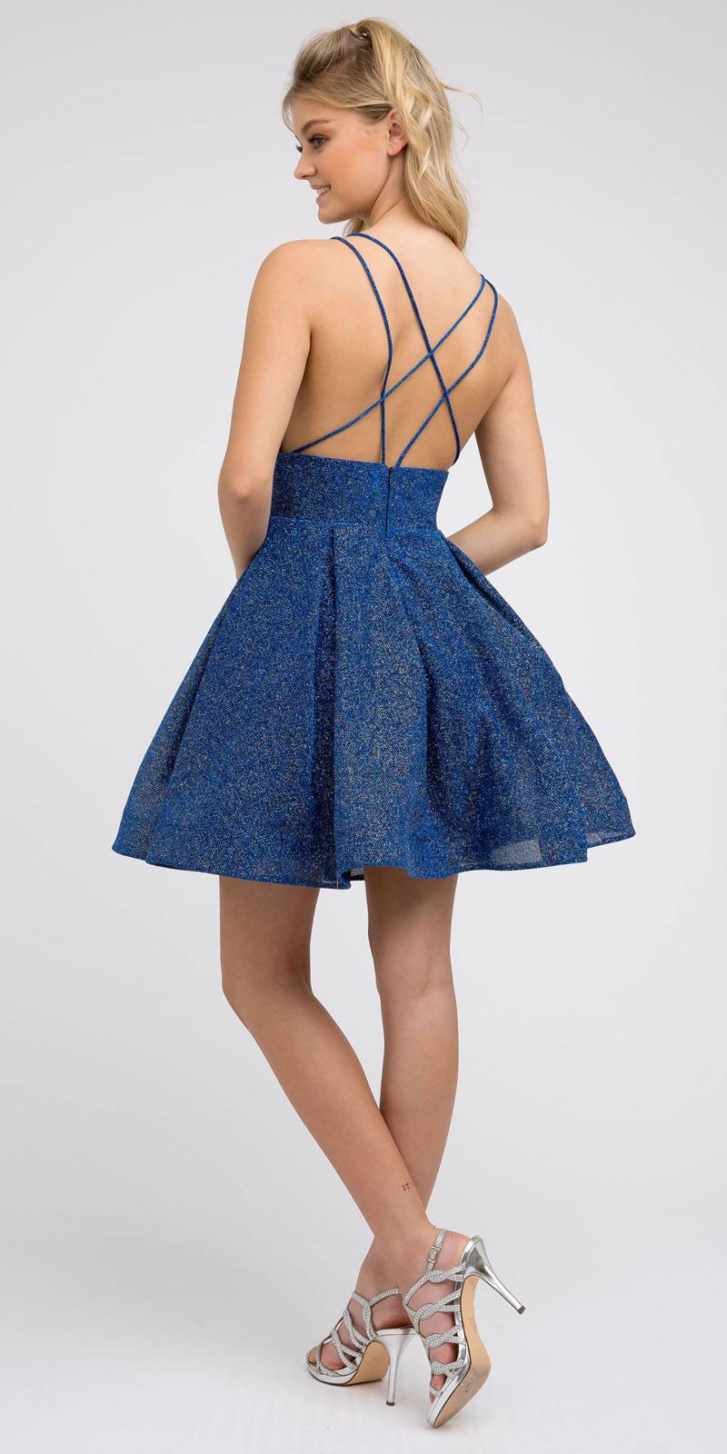 LIQUIDACIÓN - Vestido corto de cuello en V línea A Juliet 850 con bolsillos (Talla XS)