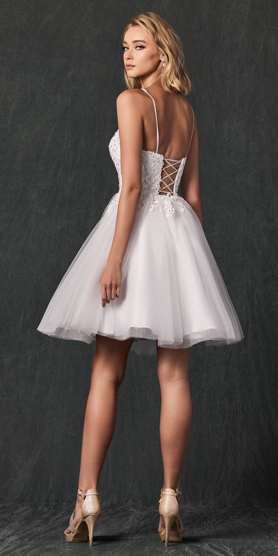 Vestido de muñeca corto con apliques florales Juliet 860