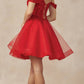 Vestido de fiesta corto Juliet 880 de tul con brillantina, corte A y hombros descubiertos.
