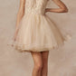 Vestido corto de tul de corte A con corpiño transparente y tirantes de plumas Juliet 881