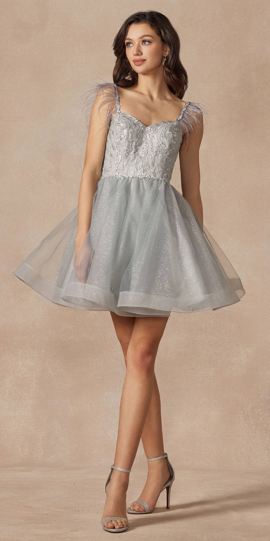 Vestido corto de tul de corte A con corpiño transparente y tirantes de plumas Juliet 881