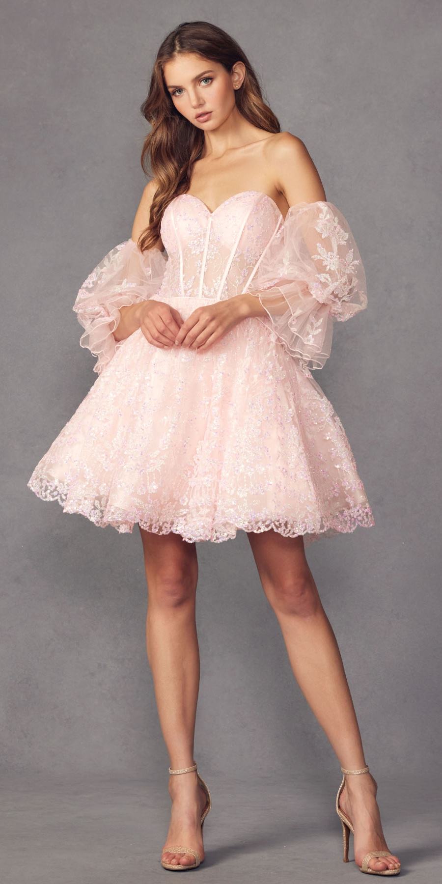 Vestido corto con purpurina, corte A, con ballenas y mangas abullonadas desmontables Juliet 895