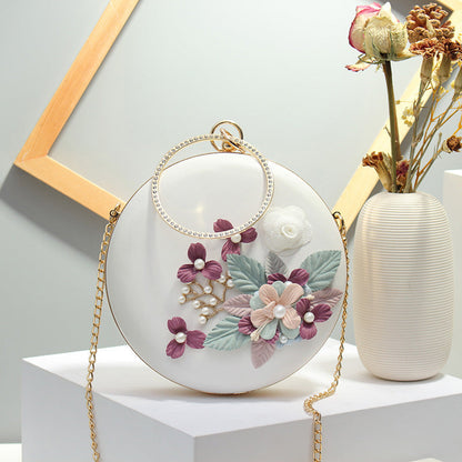 Women's Retro Style Flower Dinner Temperament Chain Crossbody Bags