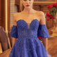 Juliet 909 Vestido corto de línea A con estampado de brillo y mangas cortas abullonadas removibles