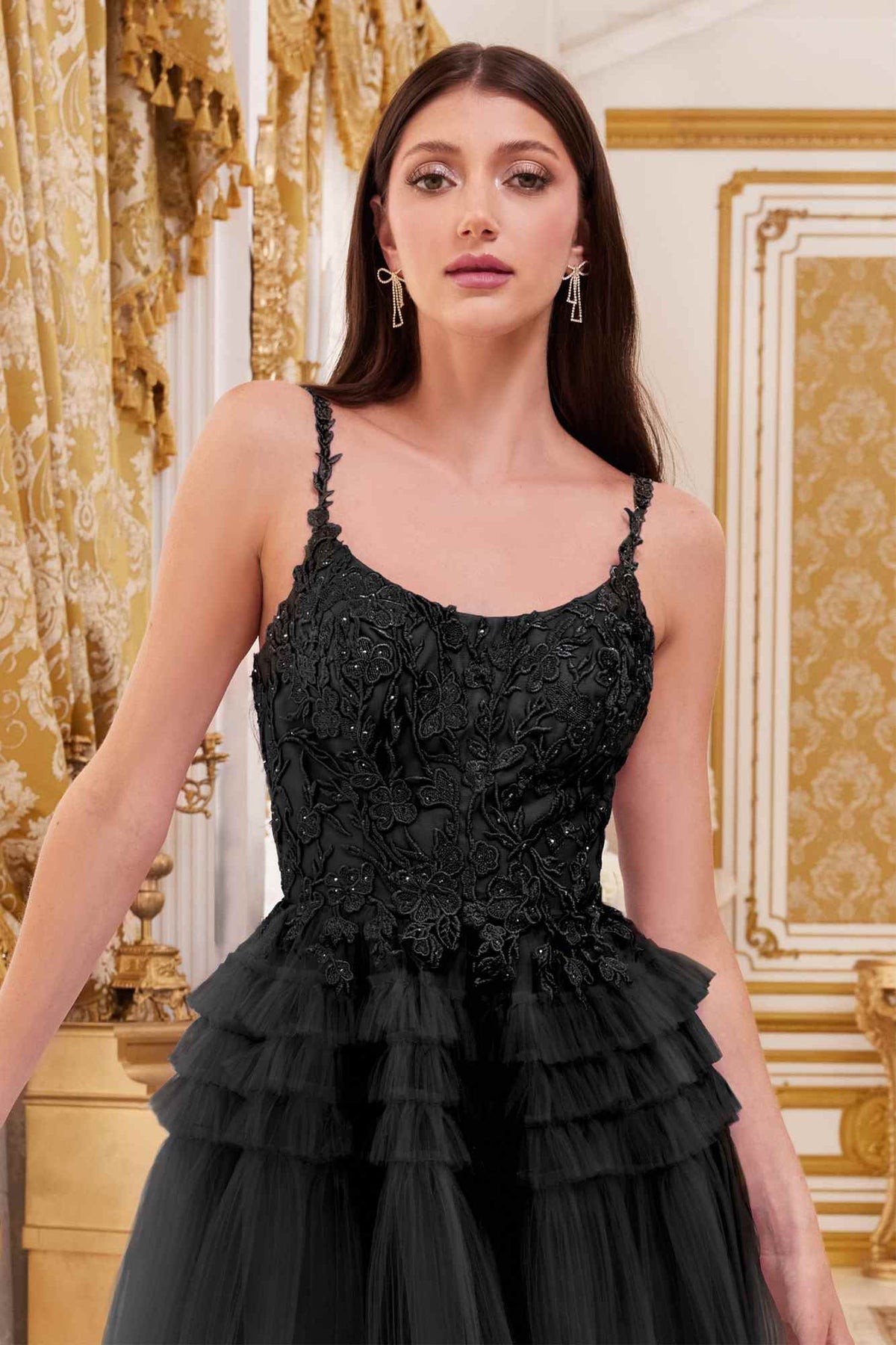 Vestido de cóctel corto de tul con cuello redondo, corte A y volantes Ladivine 9310