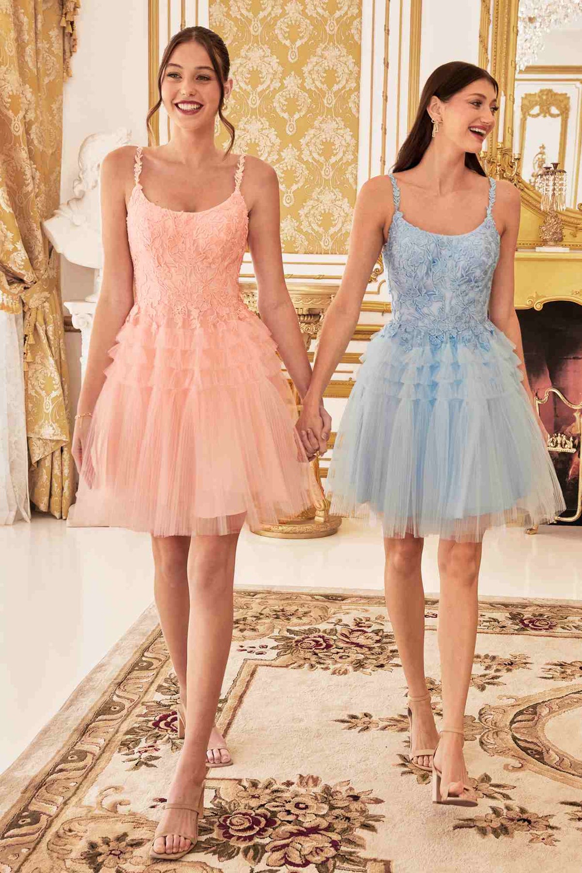 Vestido de cóctel corto de tul con cuello redondo, corte A y volantes Ladivine 9310