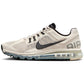 Zapatillas Nike Air Max 2013 para hombre (FZ3156-008 Desert Sand/Metallic Silver/Black) Talla 9