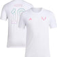 Las camisetas de la colección Lionel Messi X Miami de adidas Kids celebran la llegada de Messi a Miami. Bienvenido a Miami, Messi (adidas Alpha s Regular #10 Miami - Blanco)