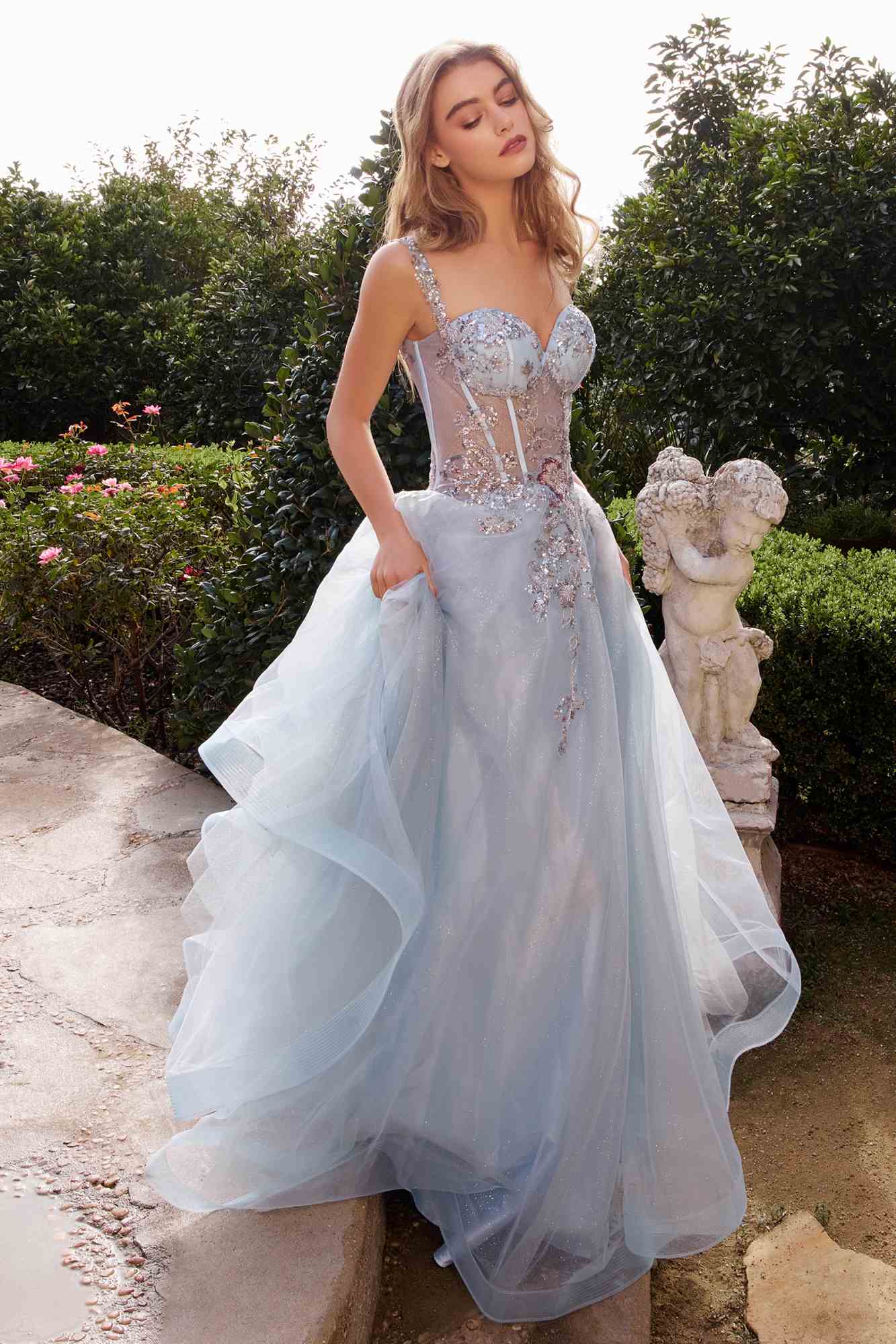 Vestido de gala largo de línea A de tul adornado Andrea & Leo A1258