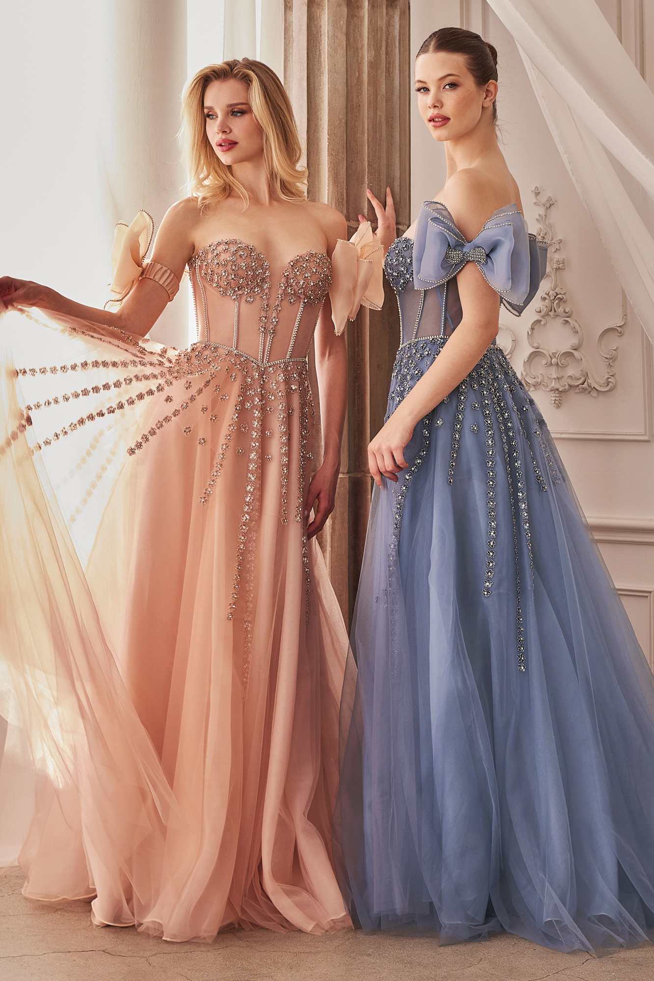 Vestido Largo Strapless con Cuentas y Brazaletes de Lazo Andrea & Leo A1338