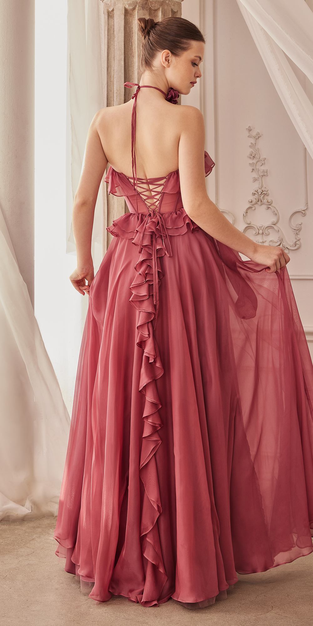 Vestido largo sin tirantes de chifón con volantes y corte A Andrea & Leo A1341