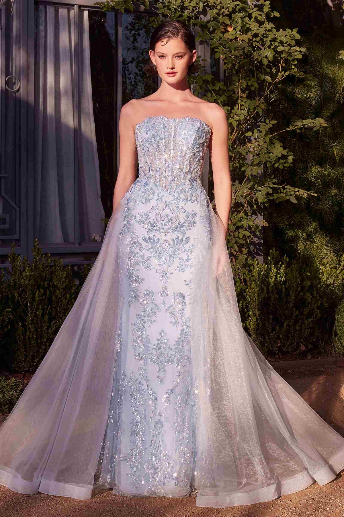 Vestido Andrea & Leo A1365 con cola y sin tirantes reluciente