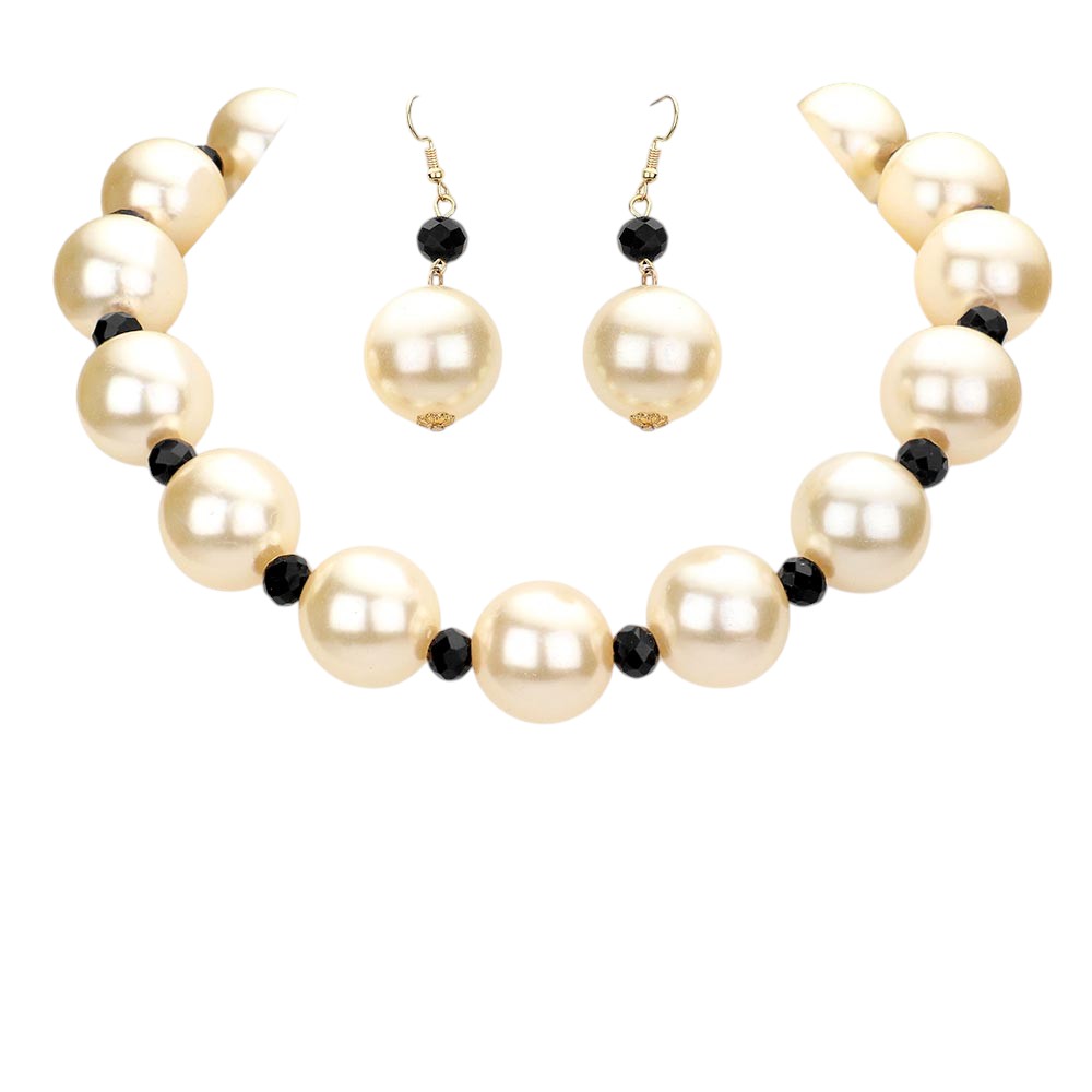 Chunky Pearl Necklace