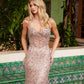 Vestido de fiesta Nox Anabel C1609 con cuello corazón, pedrería floral.