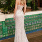 Vestido de fiesta Nox Anabel C1609 con cuello corazón, pedrería floral.