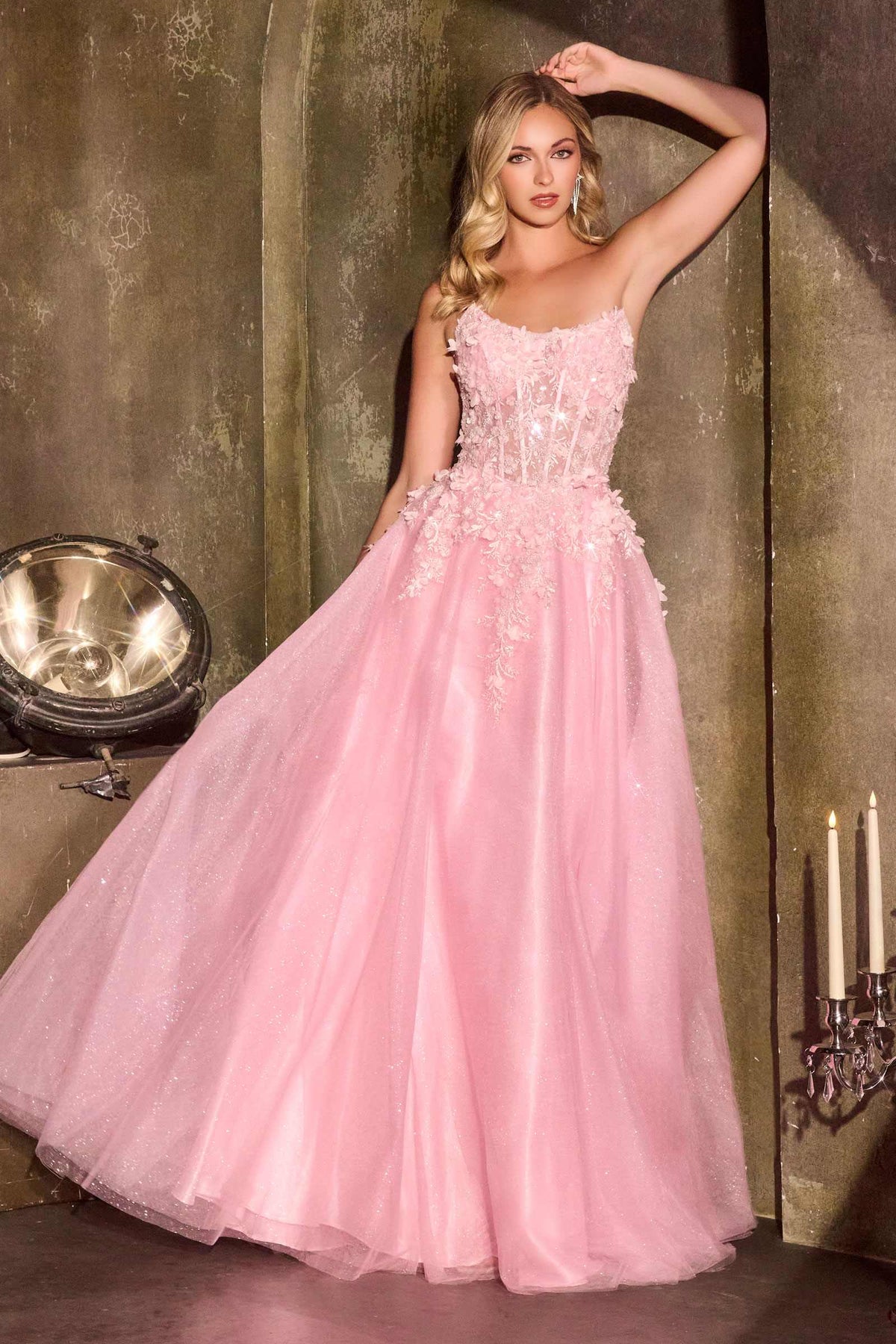 Ladivine C174 Encantador Vestido de Gala Escote Redondo Aplicaciones Florales