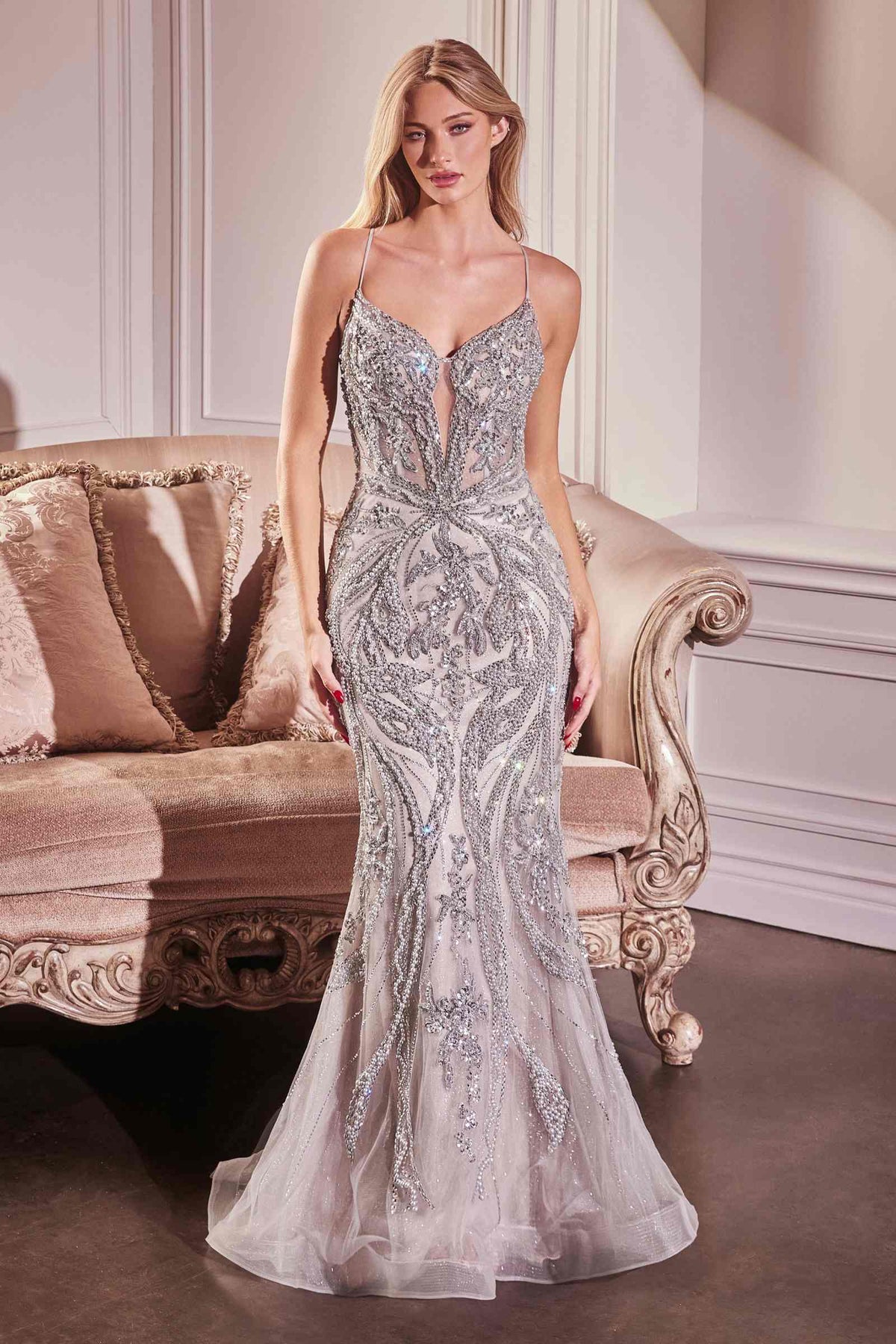 Vestido Ladivine CC0240, corte A, acampanado, con adornos de perlas
