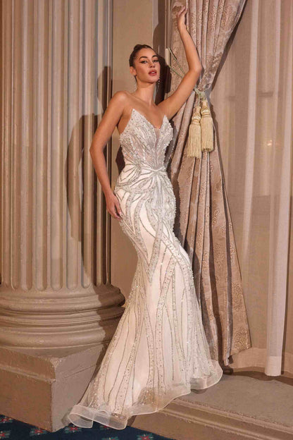 Ladivine CC0688W Vestido de novia entallado sin tirantes con escote pronunciado