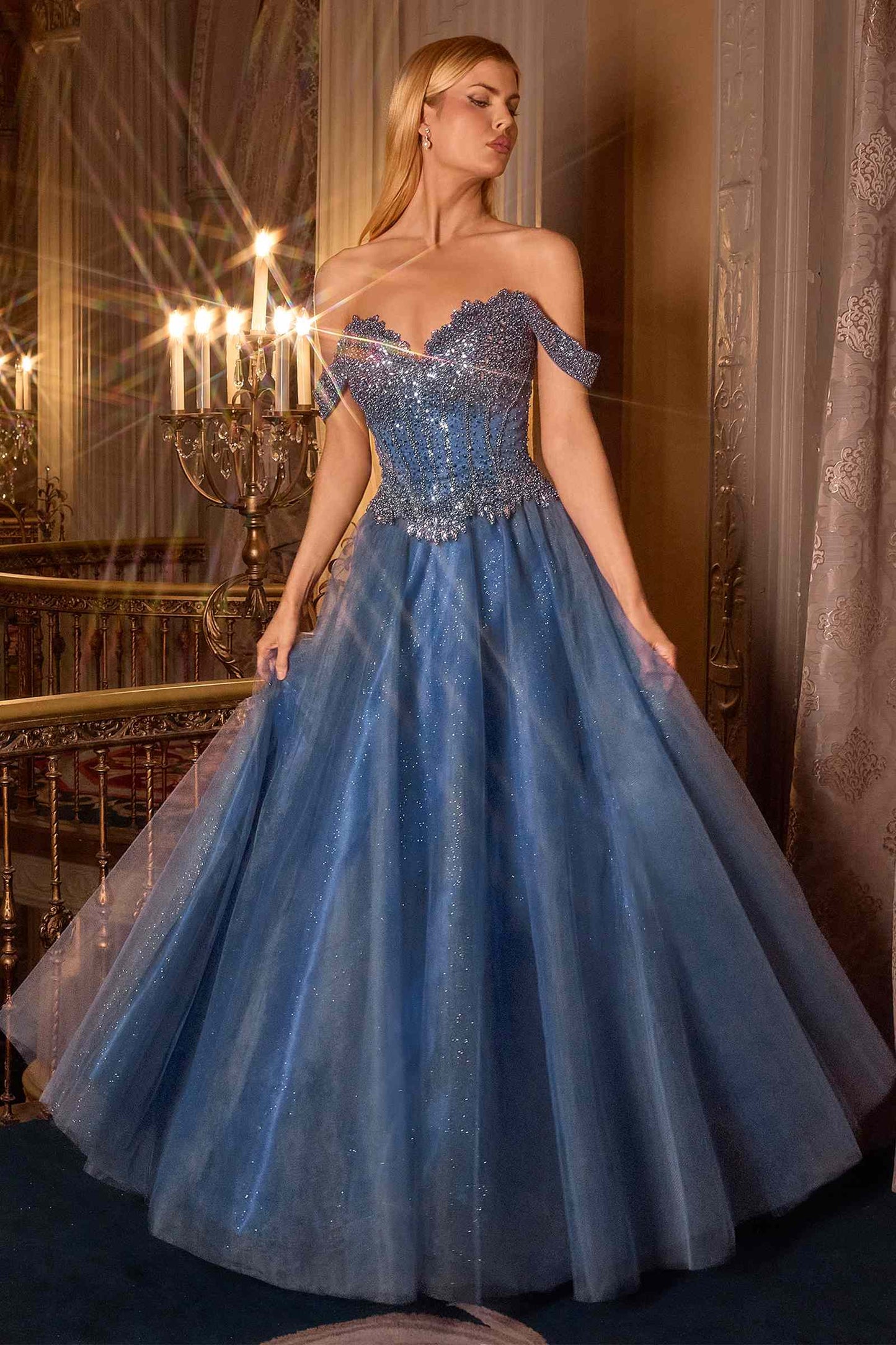 Ladivine CC471 Vestido de gala con corpiño corsé de tul brillante y hombros descubiertos