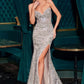 Vestido de noche ajustado sin tirantes Ladivine CC8251 con escote en V y motivo lineal de pedrería