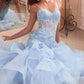 Vestido de cola de sirena largo Ladivine CC8915 con apliques de encaje de rosas y falda a niveles
