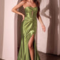 Vestido Ladivine CD0103 de satén sin tirantes ajustado