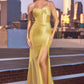 Vestido Ladivine CD0103 de satén sin tirantes ajustado