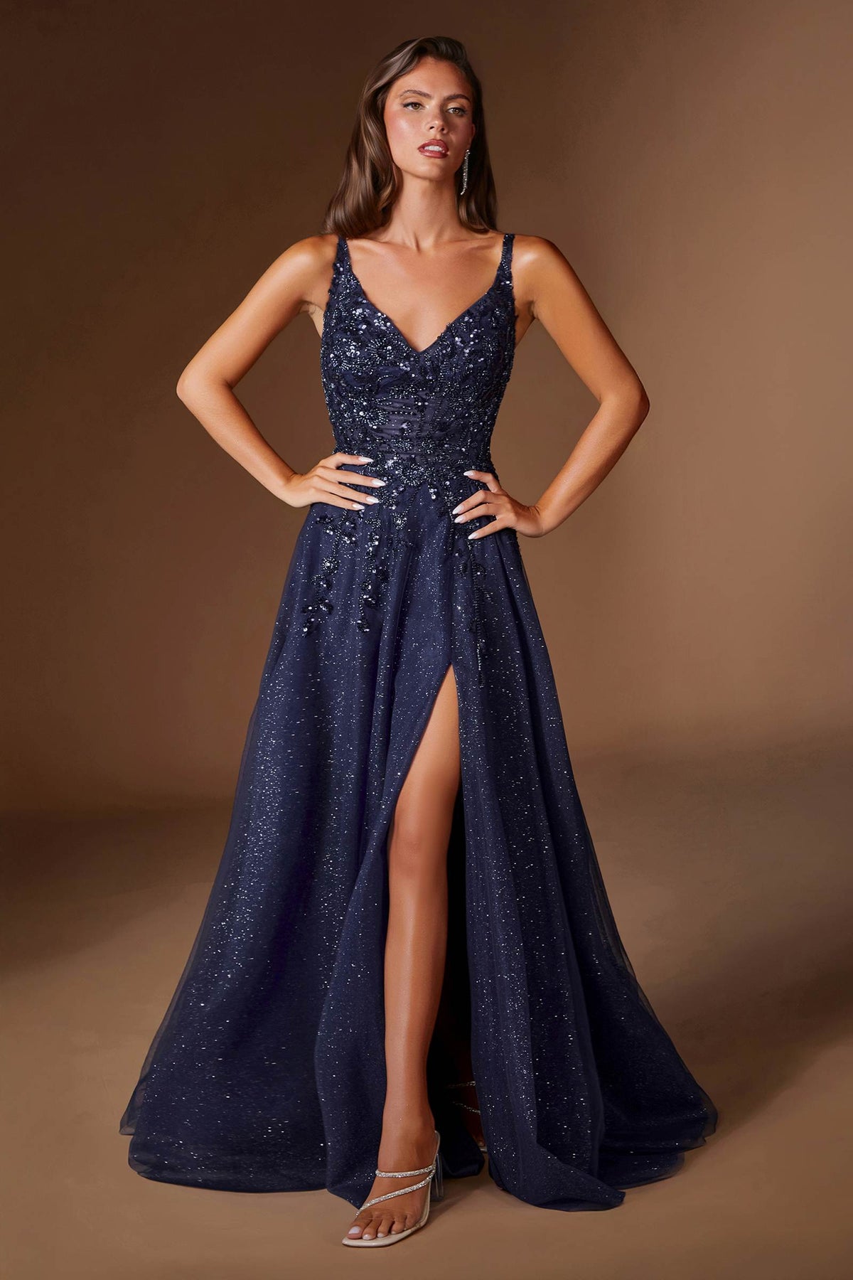 Ladivine CD2412 Vestido mágico de tul con purpurina y apliques florales, corte A