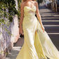 Vestido de fiesta Ladivine CD384 sin tirantes, drapeado y ajustado